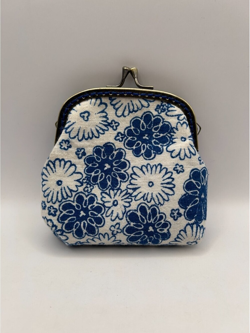 Floral Kiss Lock Coin Purse Blue White Canvas Clasp Pouch Striped Lining Small